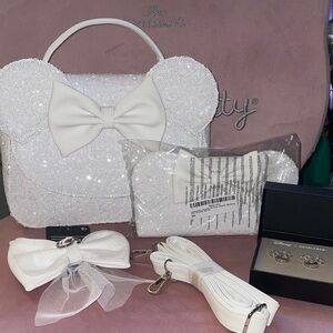 Disney Sparkling White Minnie Bag with Bow